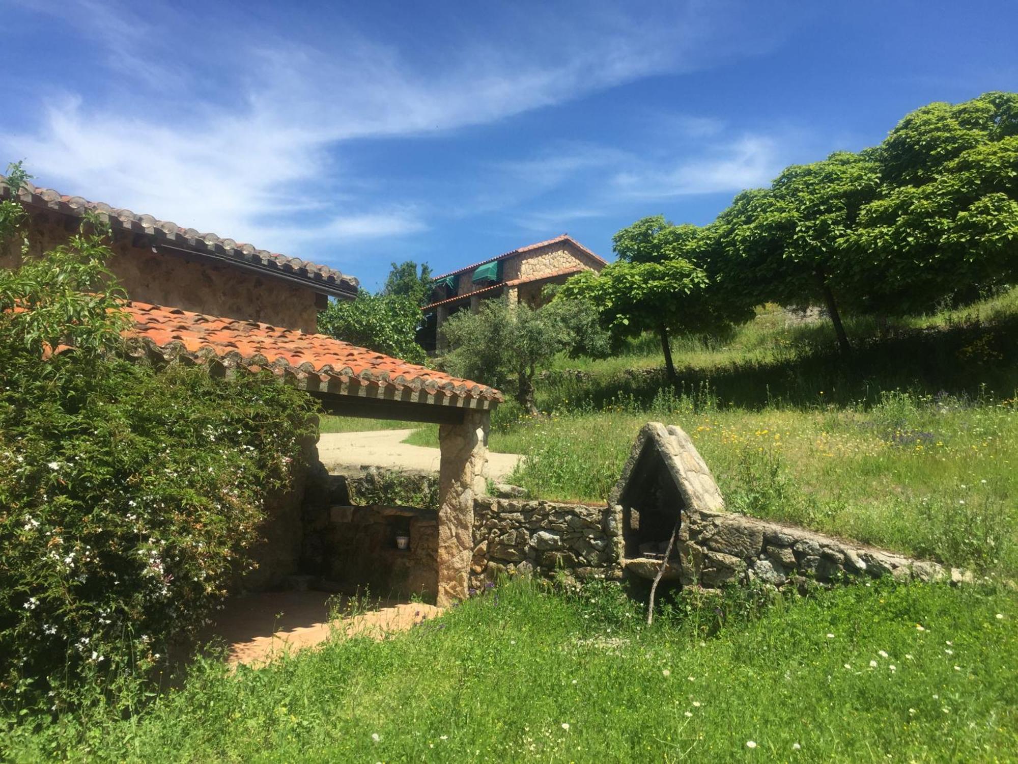 Mi Valle Rural Villa Casas del Castañar Buitenkant foto